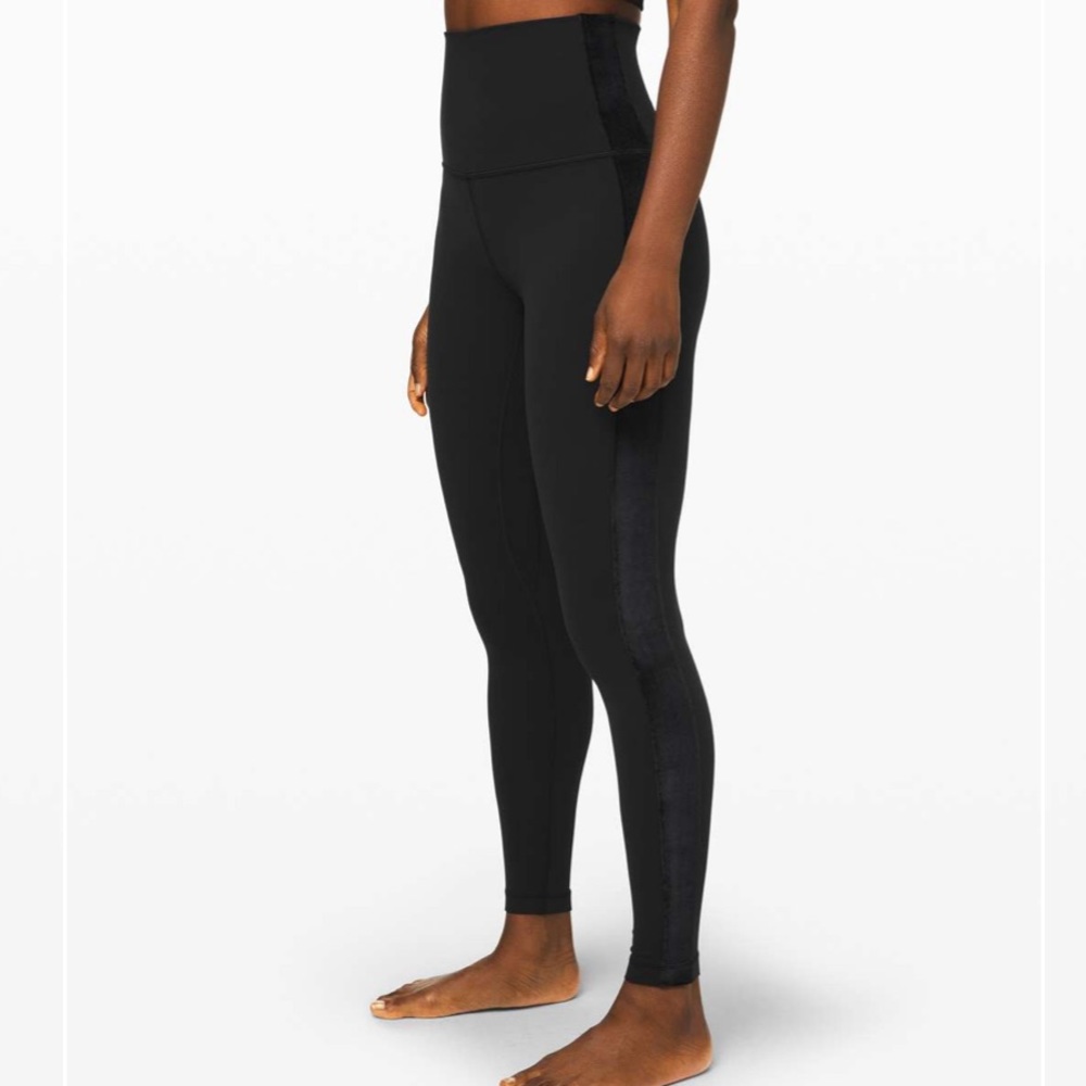 Lululemon Align Super High-Rise Pant cropped" *Velvet
Black